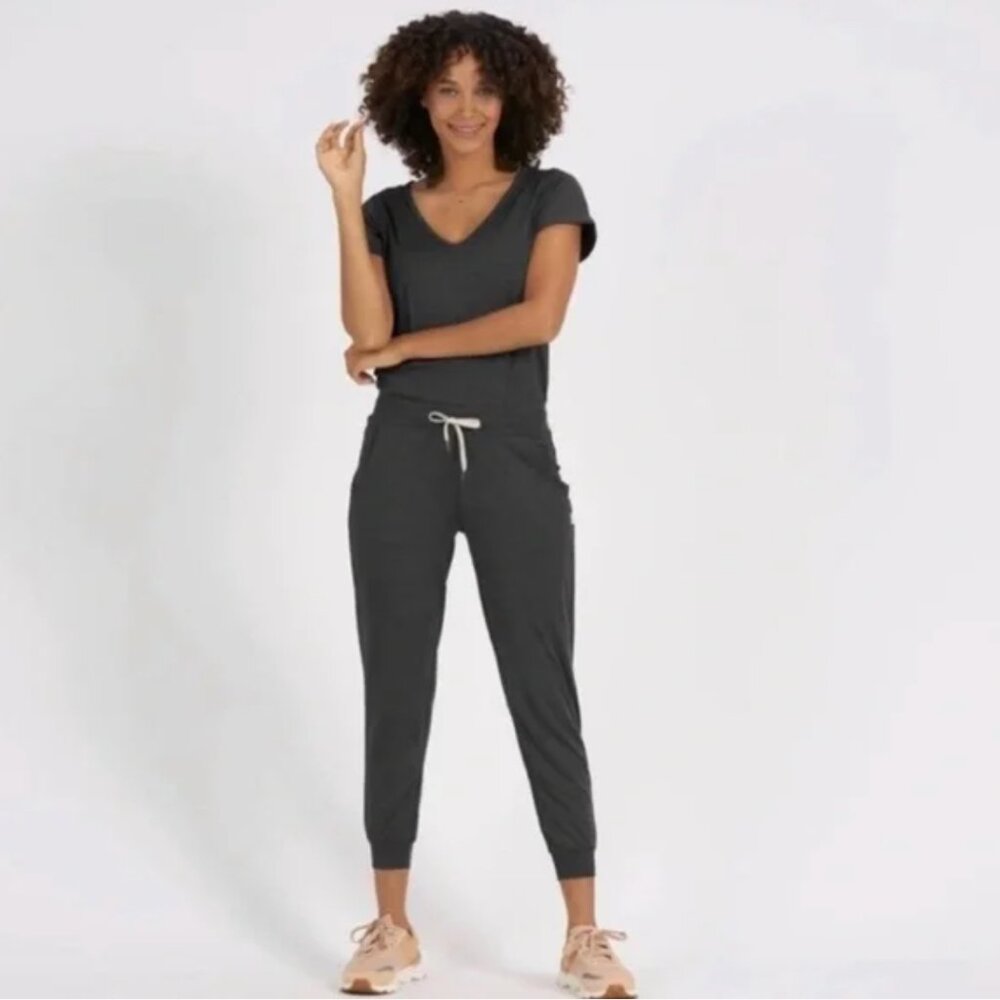 NWT Vuori All Day Jumpsuit — Charcoal Heather — Size M — New with Tags